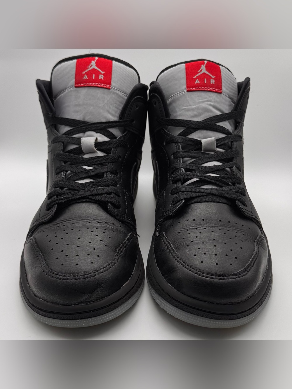 Air Jordan 1 Mid Black Light Smoke Grey Men s 11.5 HV5177-010 Sneakers - Picture 2 of 8